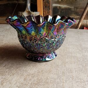 Carnival Glass Daisy and Button Bowl